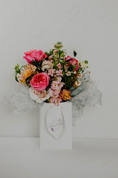 Tote-Ally Sending a Hug